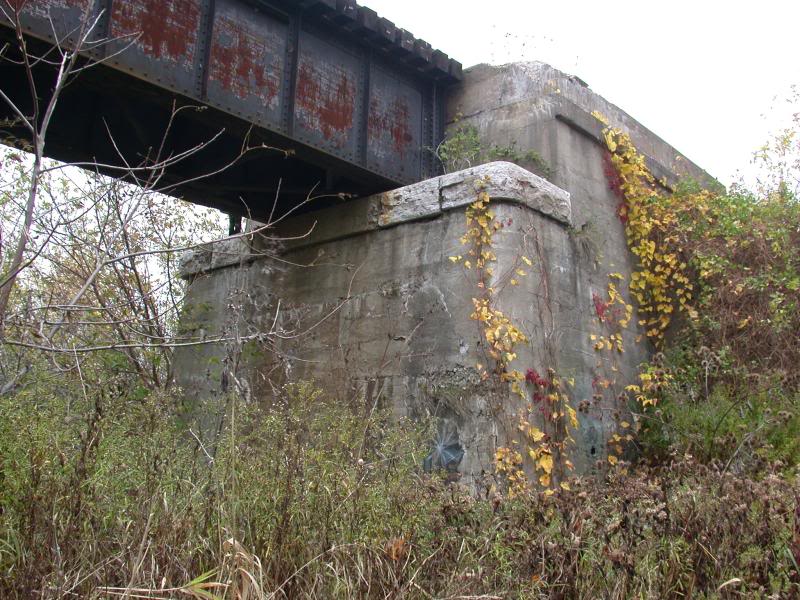 Freeport rail bridge over Grand River - Kitchener, Onta...