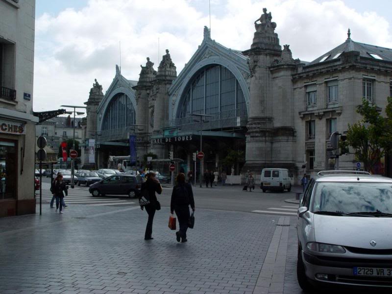 Tours, Railway station