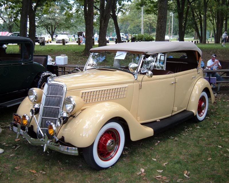 1935 Ford V-8 Phaeton