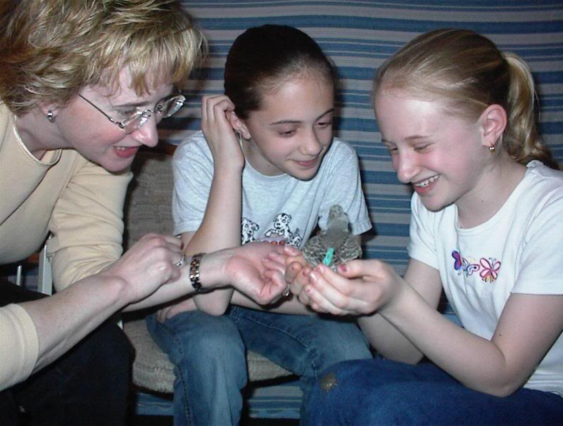 Three woman in love, there's no stopping them now.