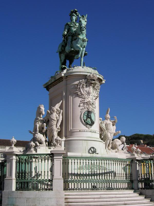 Lisboa - Pra�a do Com�rcio - Est�tua de D.Jos� I