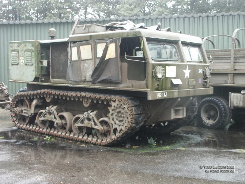 M4 artillery truck