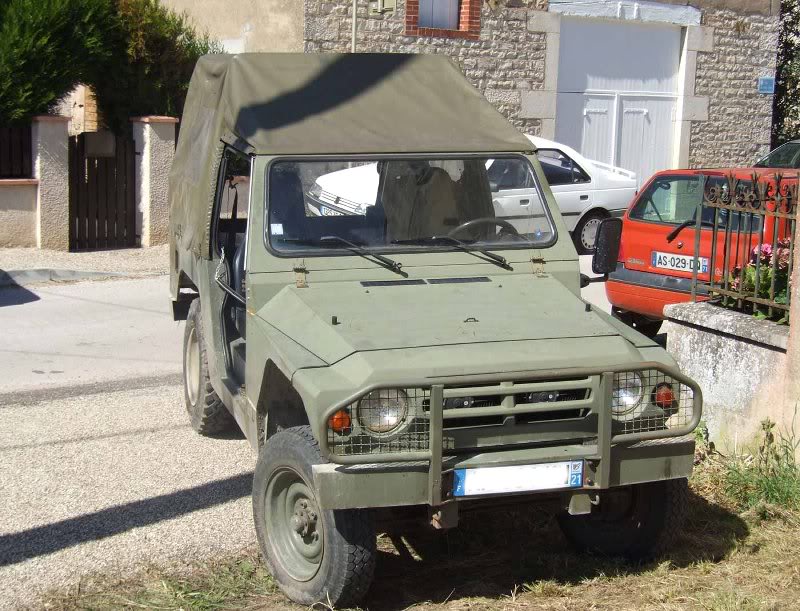 Overland Jeep, produced in France for Paratouprs