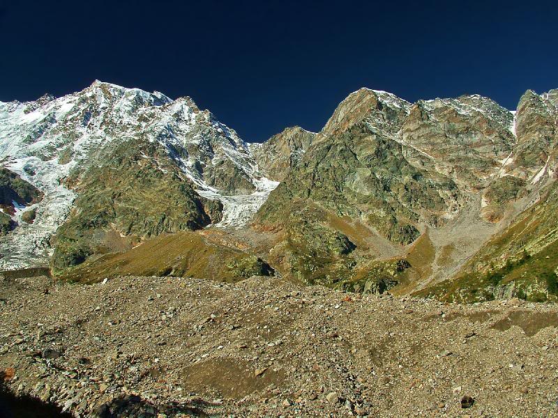 005 - Ice under stones