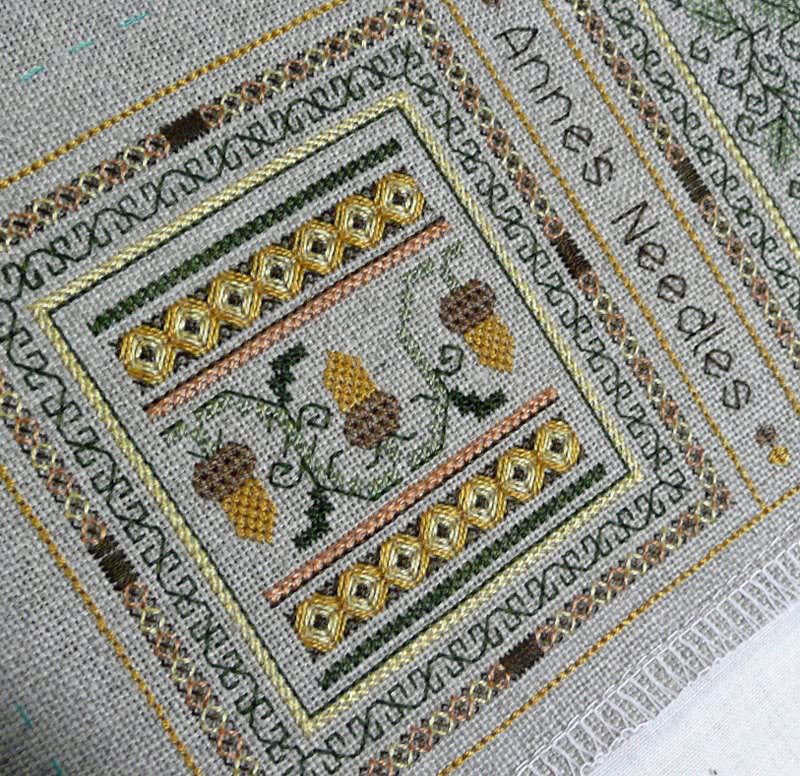 Acorn Needlebook 02May09