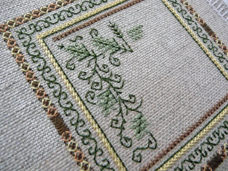 Periwinkle Promises-Acorn Needlebook WIP 17Apr09