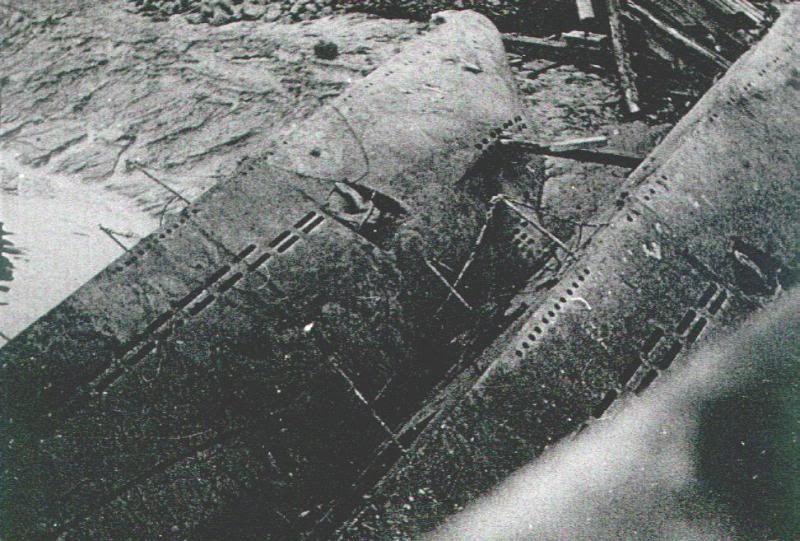 U-Boats in the Raeder Schleuse0001