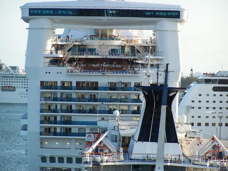 Carnival Legend 2005 003