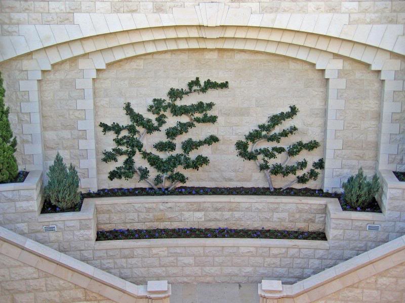 04 - The Baha'i Gardens in Haifa (Israel): the Shrine o...