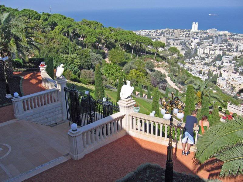 10 - The Baha'i Gardens in Haifa (Israel): the Shrine o...