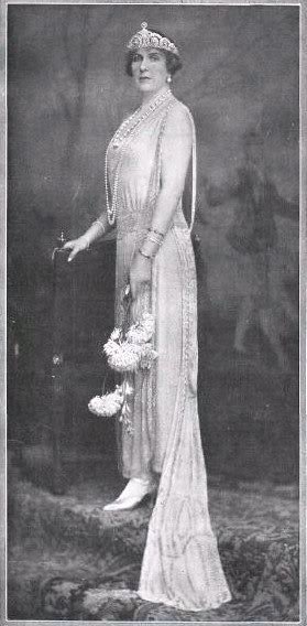 Queen Ena wearing the Cartier Pearl Tiara