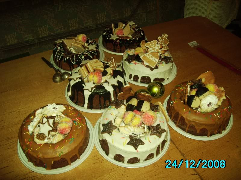 coronitele din turta dulce cu stafide si ciocolata,rete...