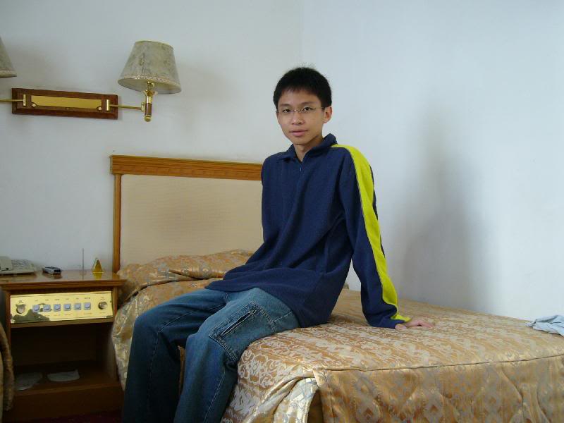 using the self-timer function makes me feel uncomfortab...