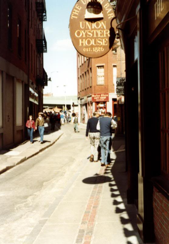 Old Pub on North Street in Boston