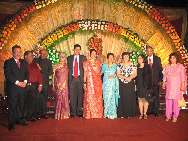 Dad, Kuki Mama, Sumit's parents, Sumit, Priya, Mridula ...