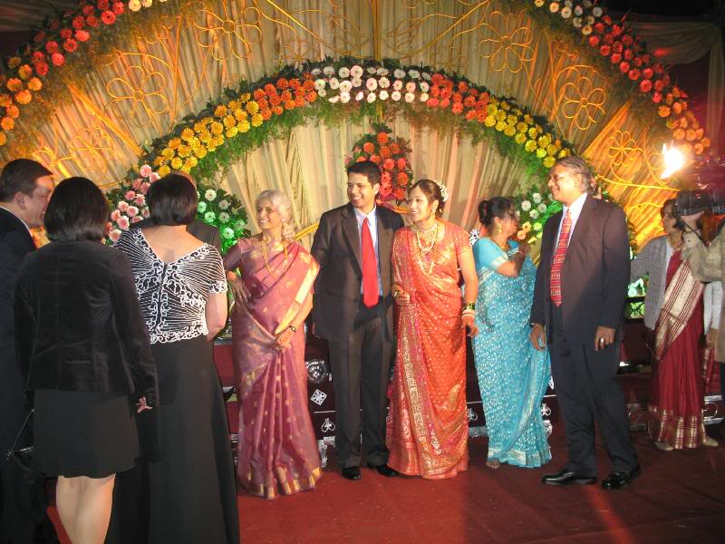 Priya's inlaw's, Sumit, Priya, Mridula auntie and Jayan...