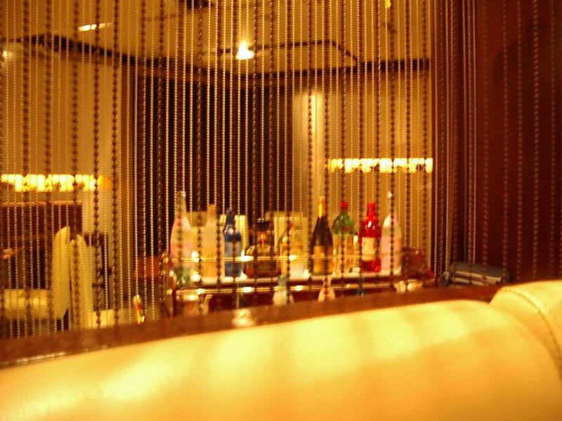 �������F������� ��i