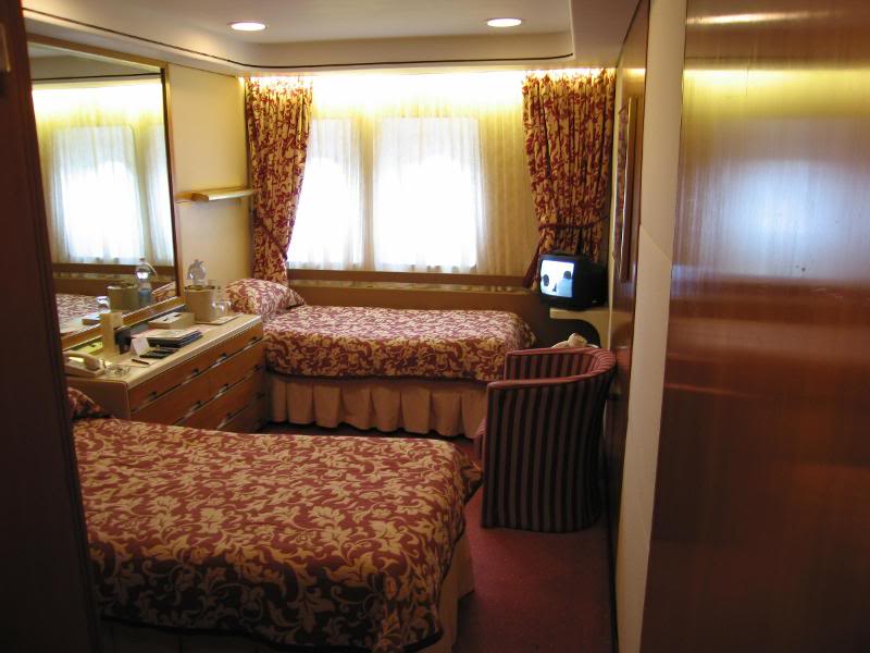 QE2 C2 Cabin 1012 Deck One