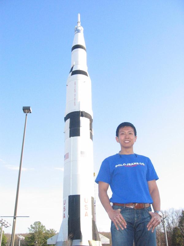 Exact replica of Saturn V