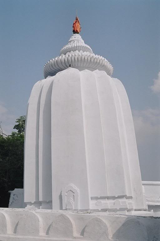 leaning temple of huma