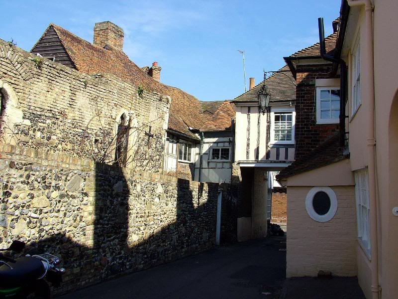 Ruined Chantry Chapel in Three Kings Yard