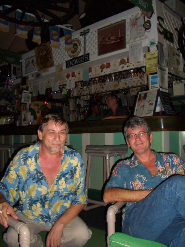 ...then we cabbed to the Lime'N'Pub bar to wait for a [...