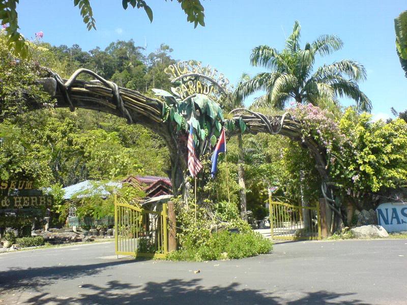 Gate of Herb restaurant