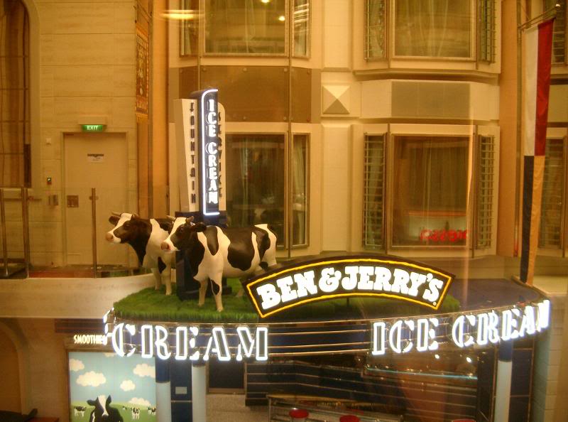 Outside view on Ben & Jerry�s Sweet