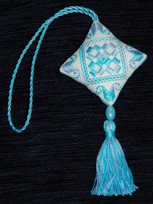 Scissors fob for Nicola (StitchNZ exchange) - front