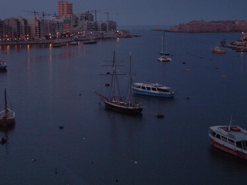 4 Sliema bij avond