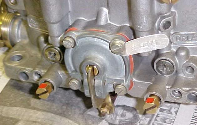 Mixture screws installed, red marks for ease of tuning.