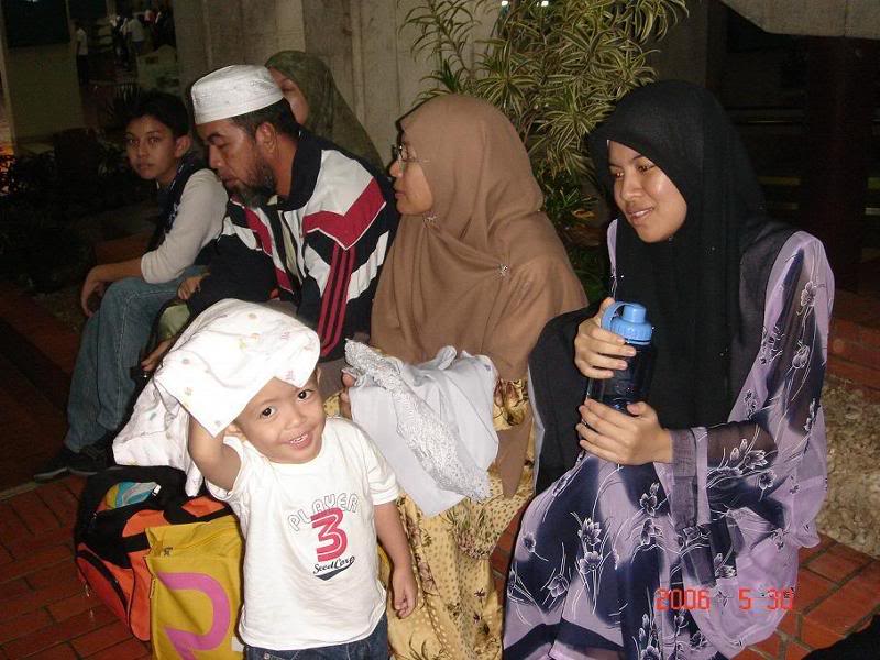 Transit di Jakarta. Tunggu flight ke Sanaa'