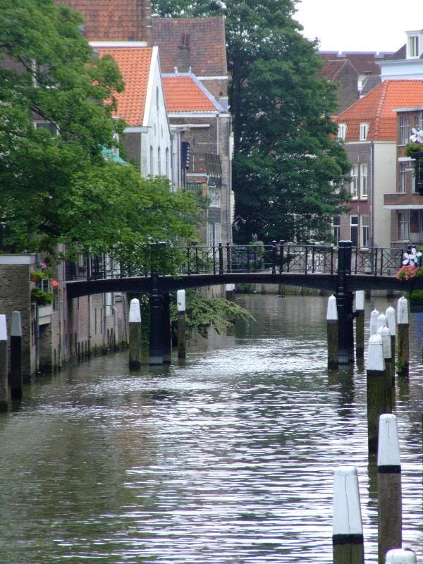 DSCF5721 Dordrecht - Canals along the Grote Kerk - The ...