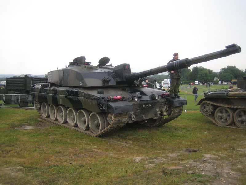 Challenger 2
