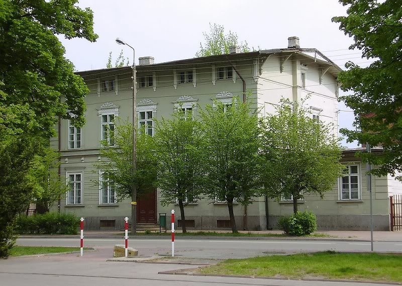 old green building