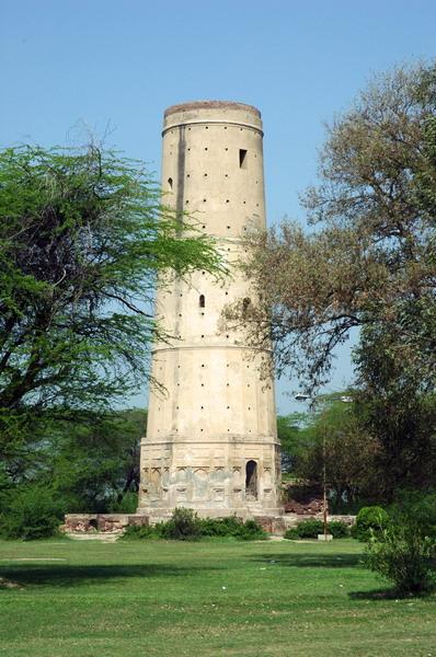 Haran Minar (14)