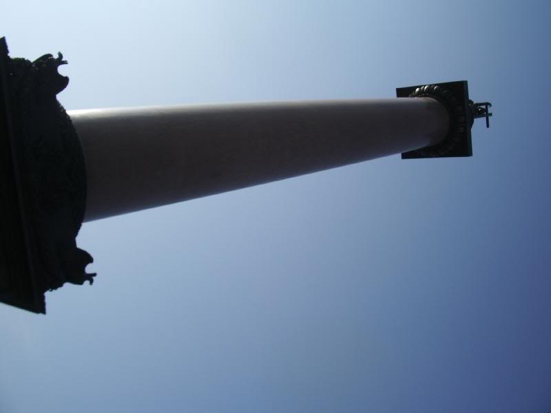 Pilar on Palace Square