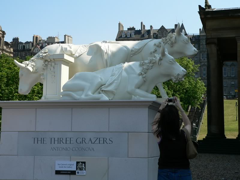 THE THREE GRAZERS