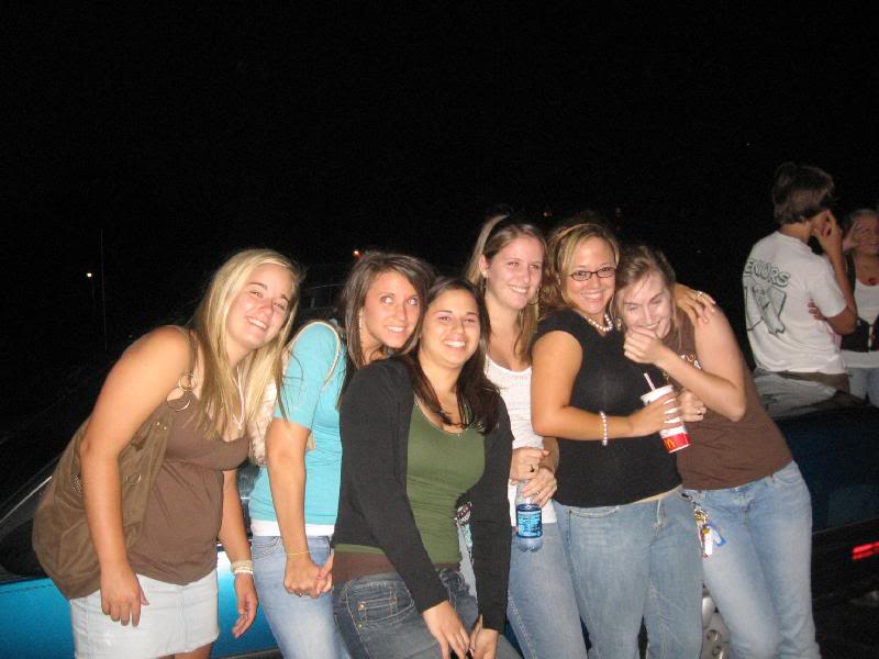 so it was random ppl pic night