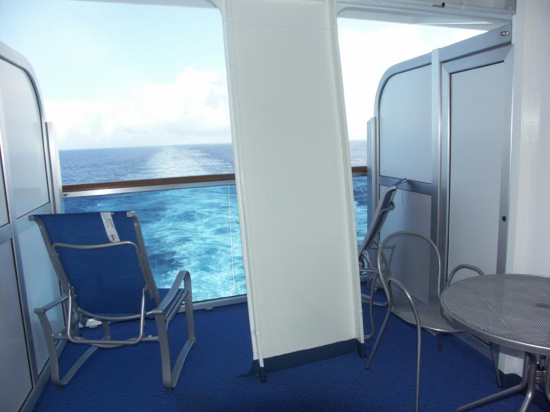 Crown Princess - B751 aft - obstructed balcony