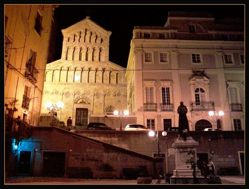 Cagliari - Night in the little Carlo Alberto square