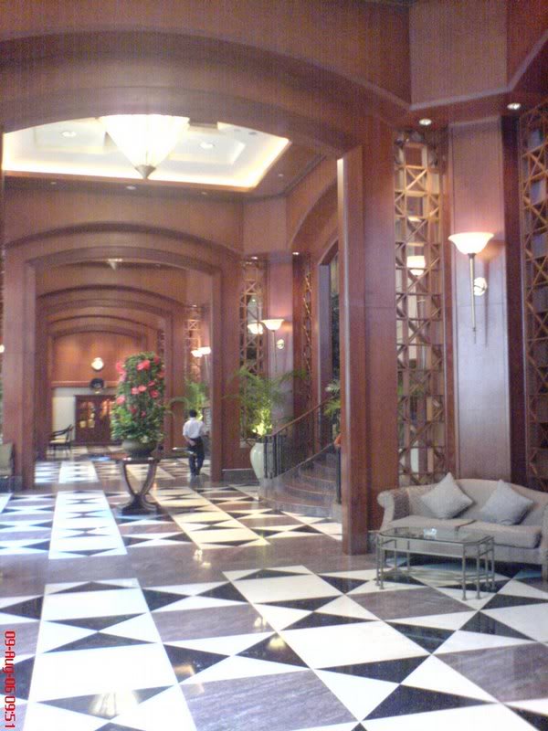 Sheraton Imperial, grand lobby.