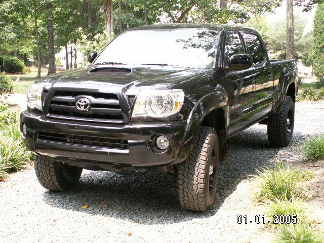 3 lift and 285/70/17 NITTO001