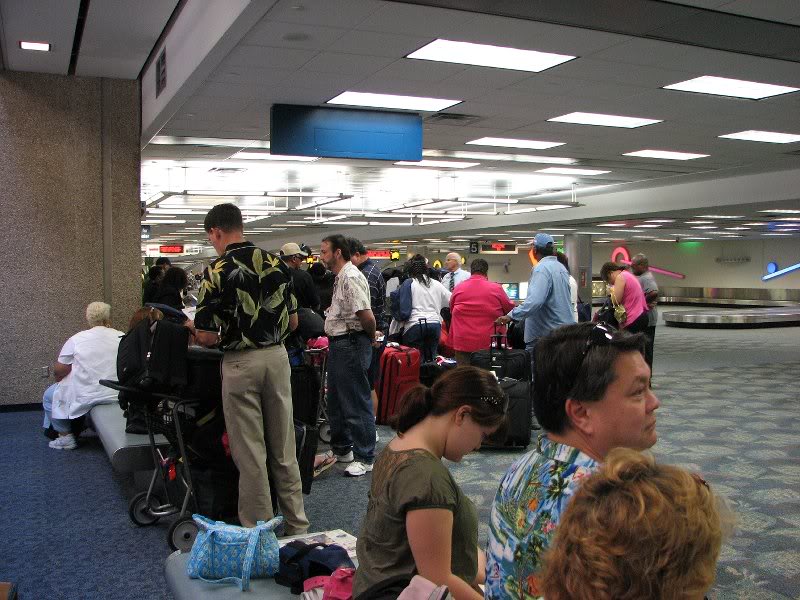FLL waiting for the shuttle to the Port of Miami