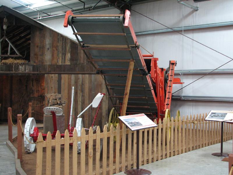 1891 Little Giant Mounted Thresher 2