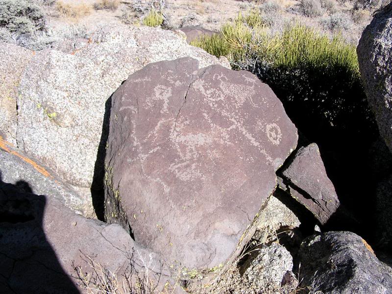 More gylphs a little farther up.