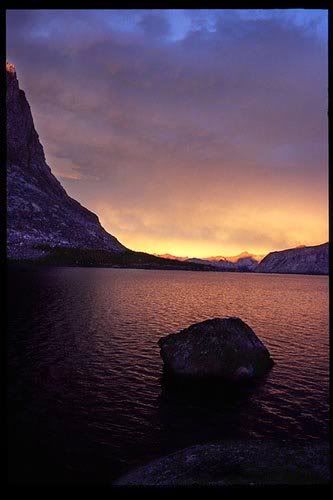 143494159_6678d d7cf5 num 3