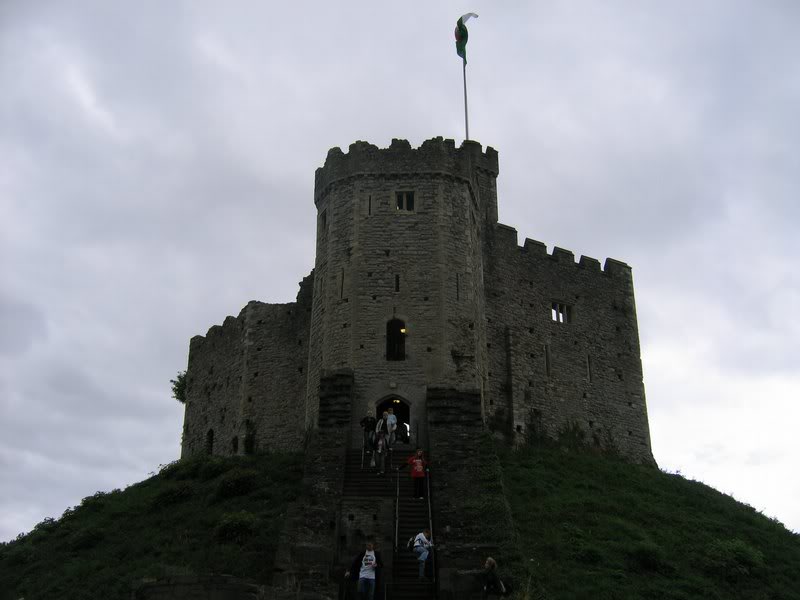 norman keep , cardiff castle