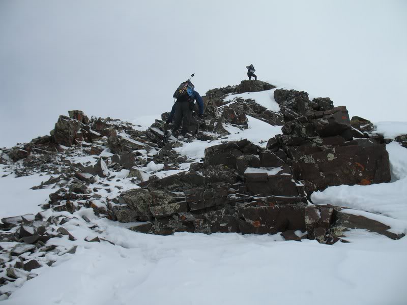 Dominic & Dwight on final stretch up Bonita
