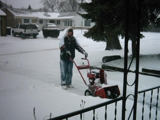 snowblowin3_2-1 3-07